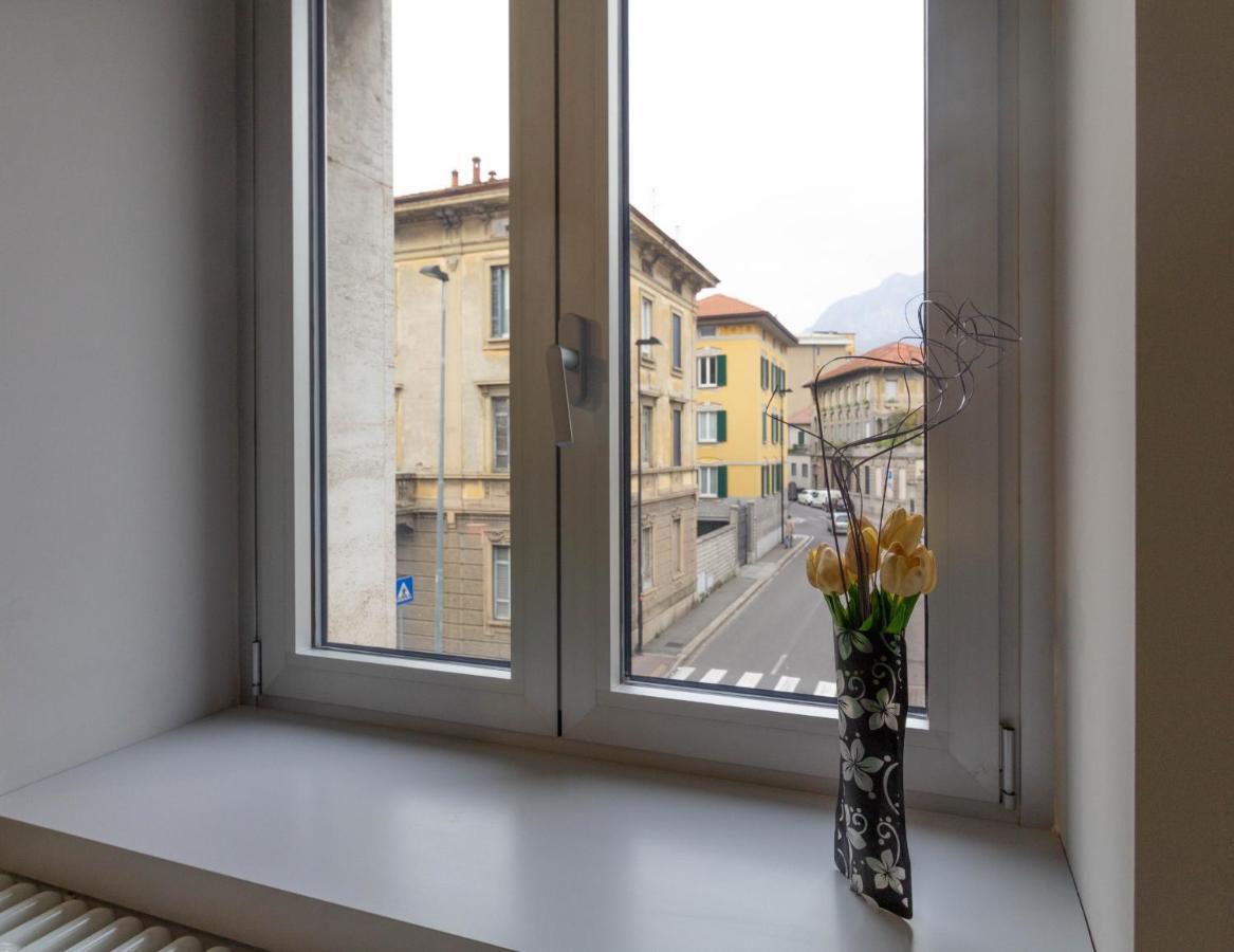 Appartamento Lime - Affitti Brevi Italia Lecco Bagian luar foto