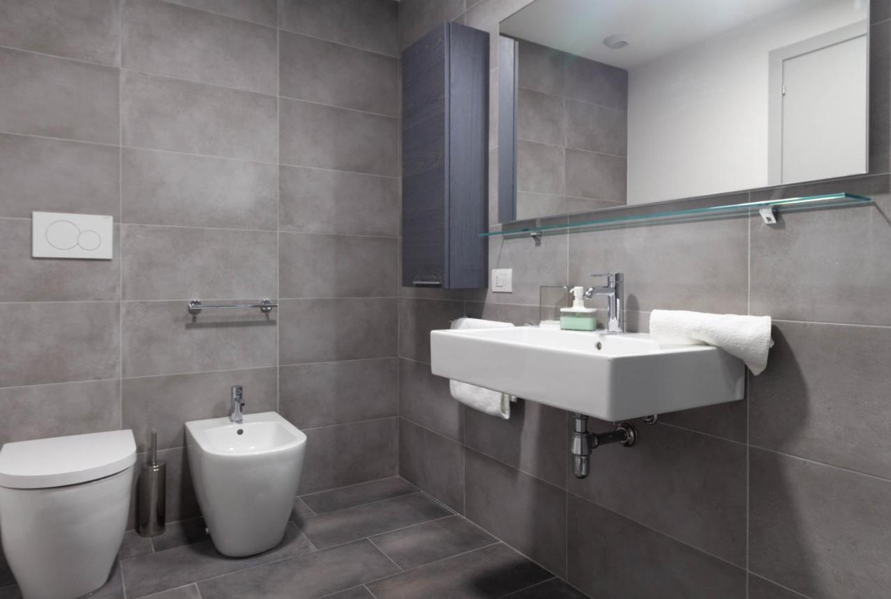 Appartamento Lime - Affitti Brevi Italia Lecco Bagian luar foto