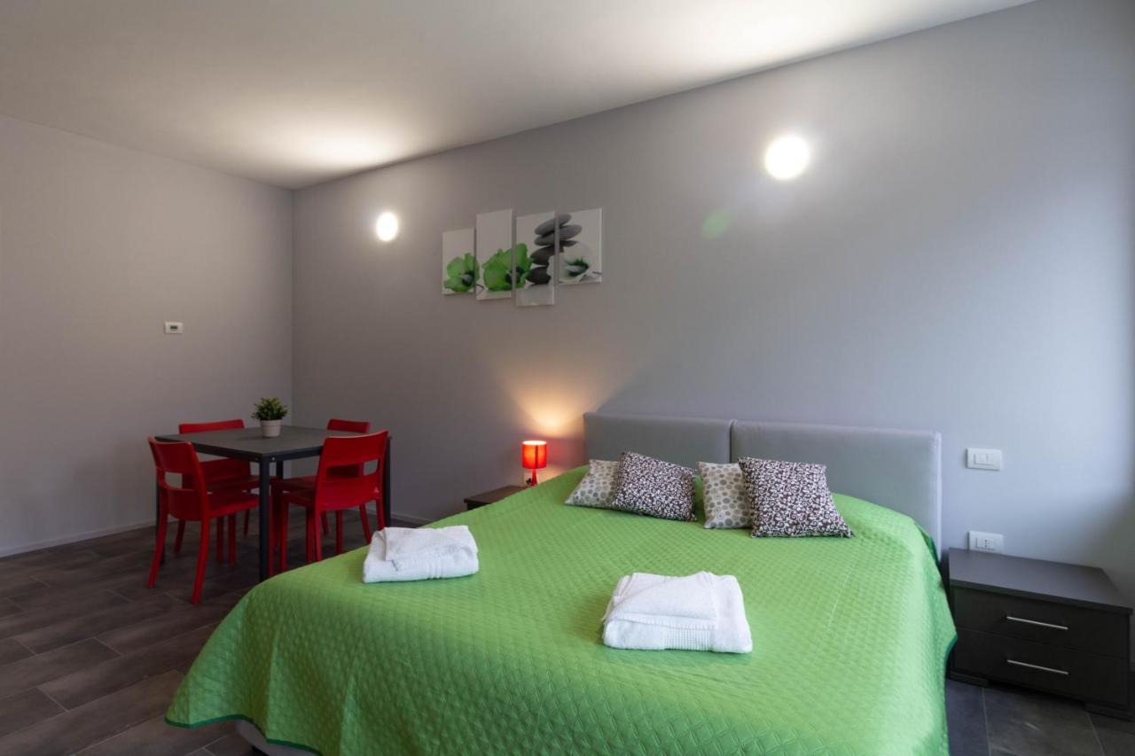 Appartamento Lime - Affitti Brevi Italia Lecco Bagian luar foto