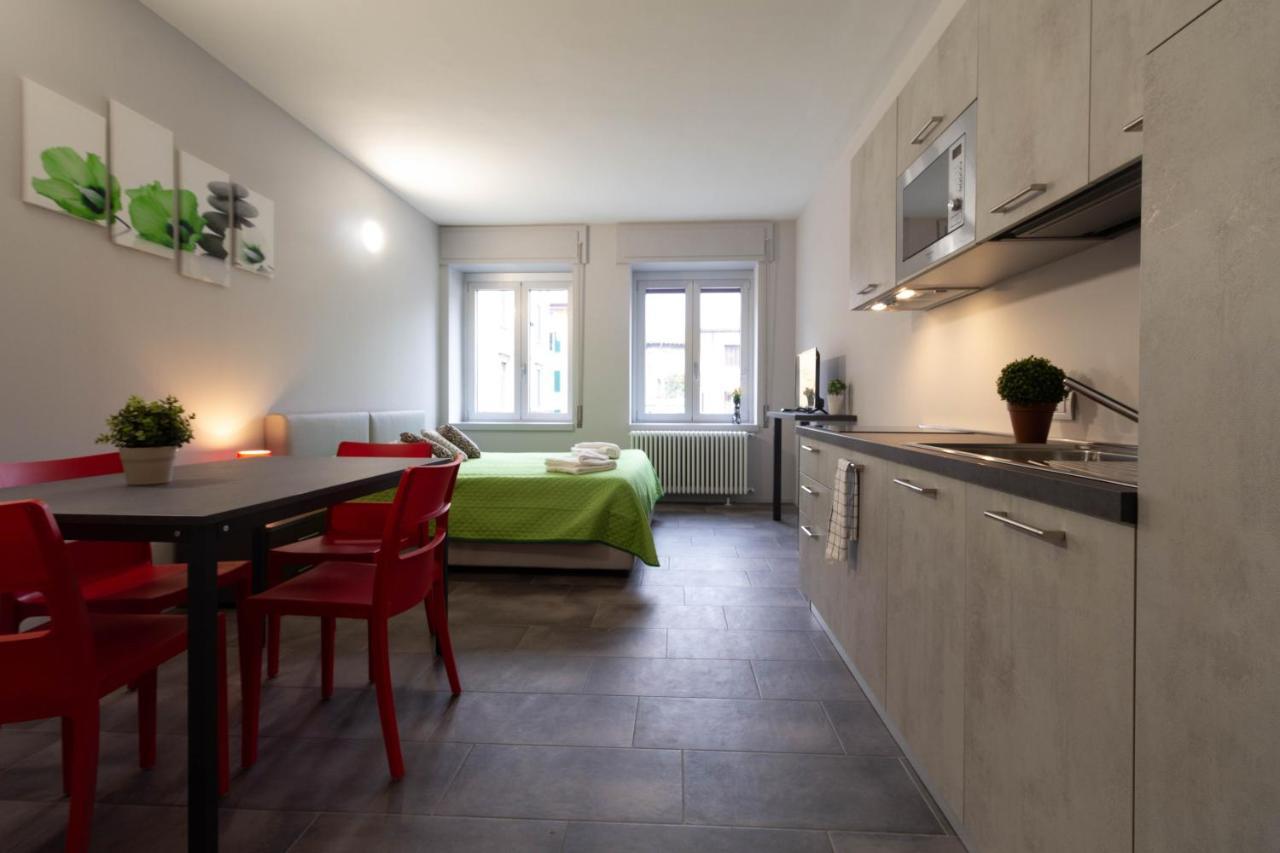 Appartamento Lime - Affitti Brevi Italia Lecco Bagian luar foto