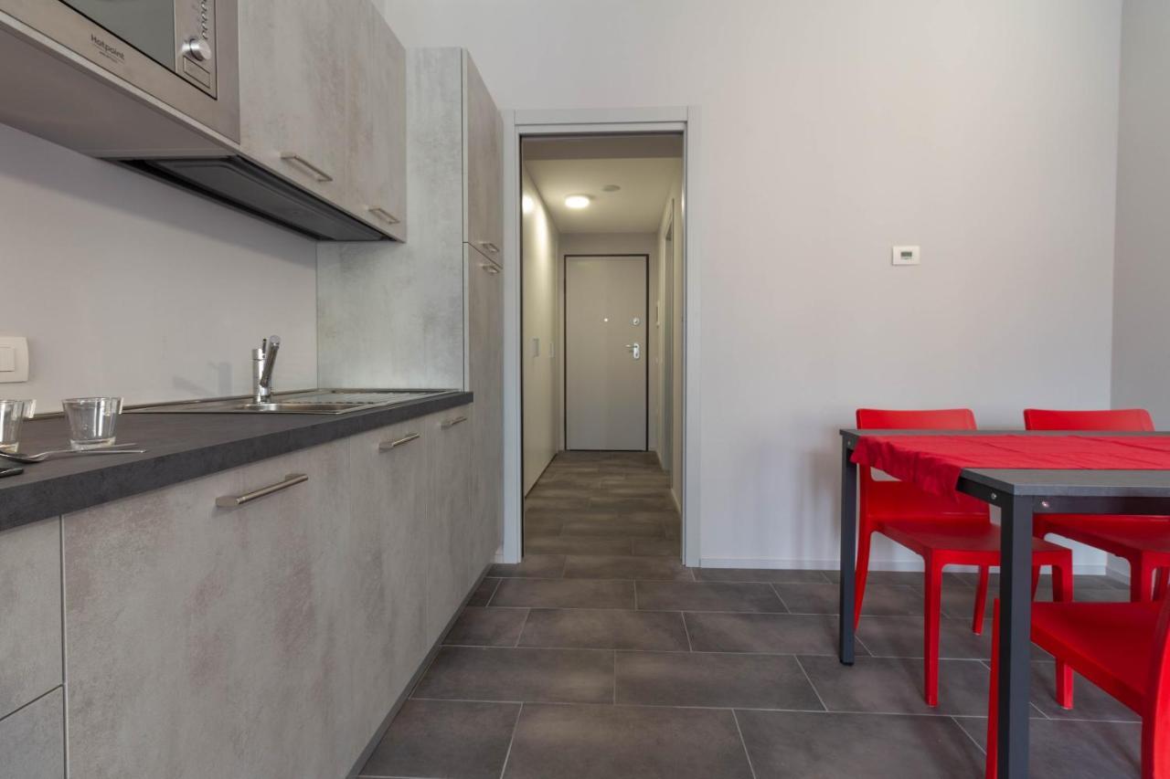 Appartamento Lime - Affitti Brevi Italia Lecco Bagian luar foto